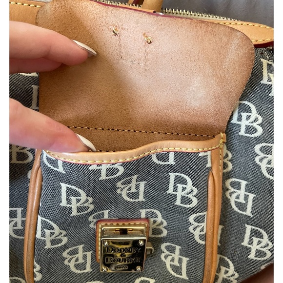 dooney &burke purse - Picture 8 of 8
